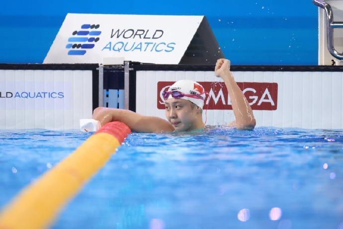 荷兰游泳选手再获金牌，刷新个人纪录