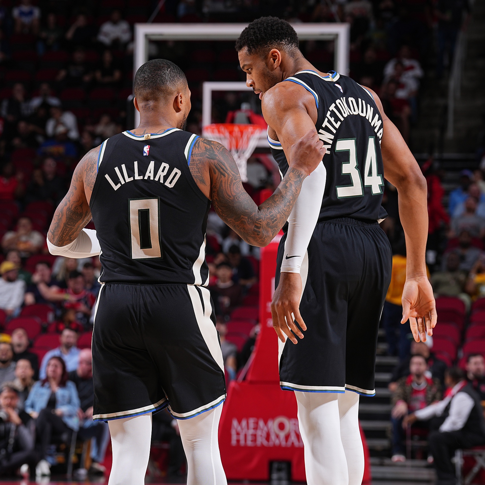 leyu乐鱼体育中国-雄鹿惨败快船，遭遇两连败