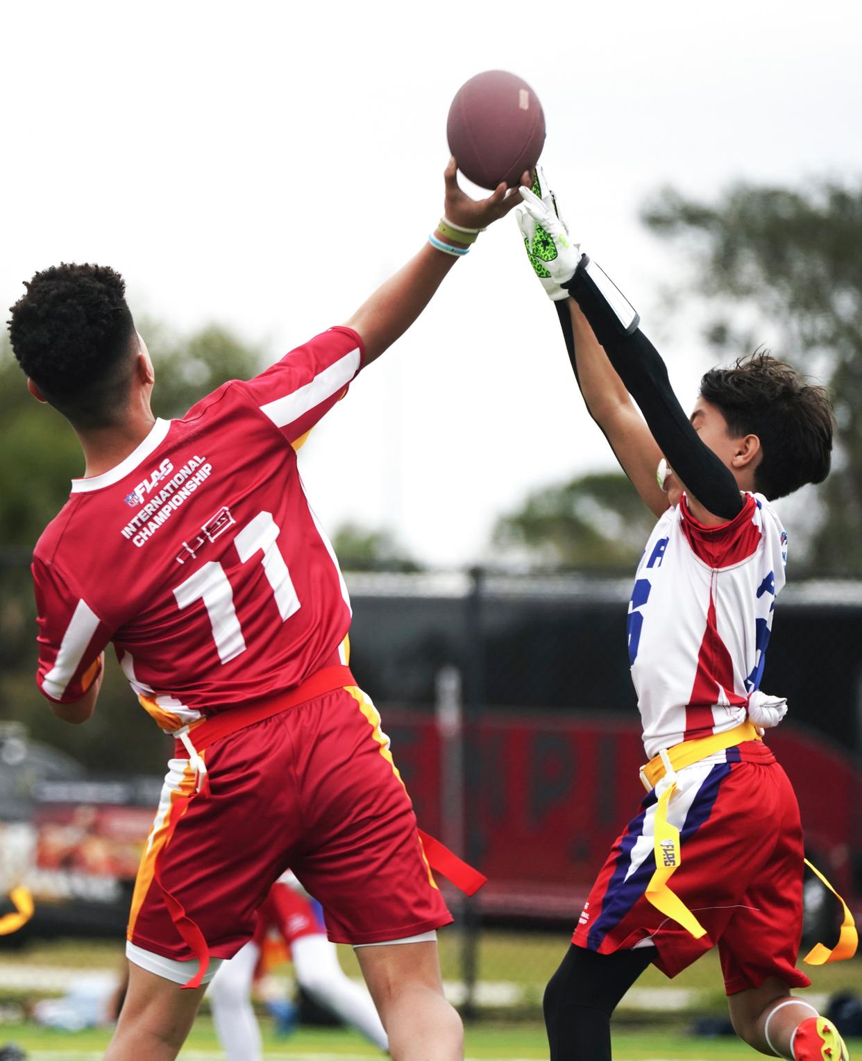 乐鱼官方网站-亚洲选手在橄榄球比赛中展现实力，取得胜利