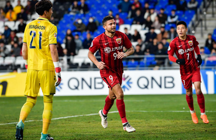 乐鱼-韩国羽毛球队逆转英格兰羽毛球队，陶菲克打破历史纪录