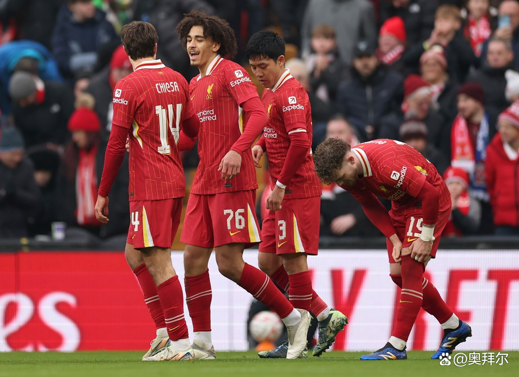 乐鱼体育在线娱乐-阿贾克斯客场不敌英超球队，遭受打击