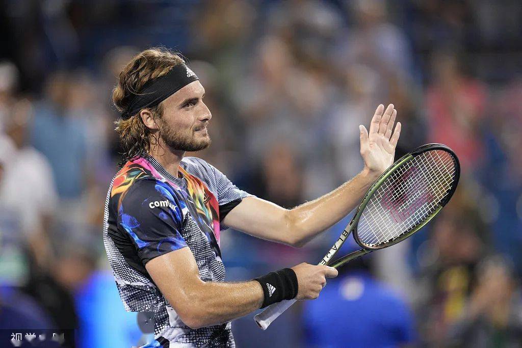 包含戴维斯杯险胜ATP总决赛，西西帕斯关键制胜的词条